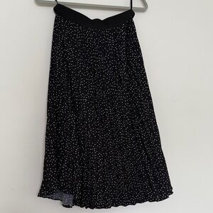 Black and White Pleated Polka Dot Midi Skirt (Med)